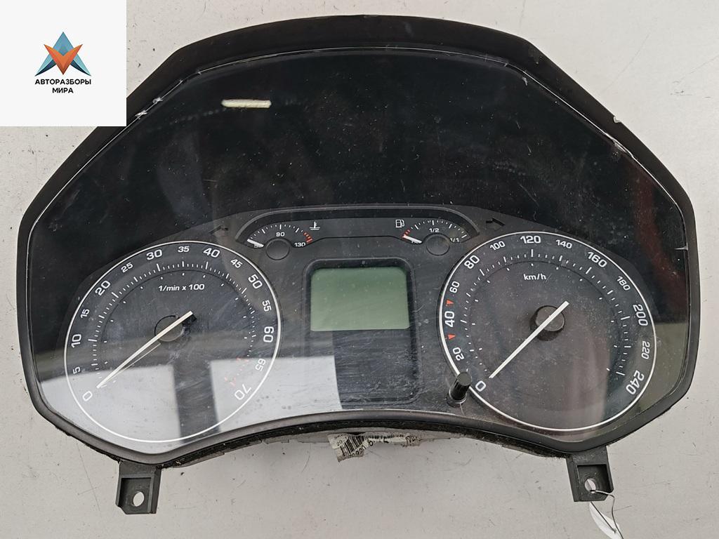 приборная панель Skoda Octavia mk2 (A5 1Z) 2007, 1.6 л., бензин, МКПП, чёрный, универсал, 1Z0920812B - фото №1
