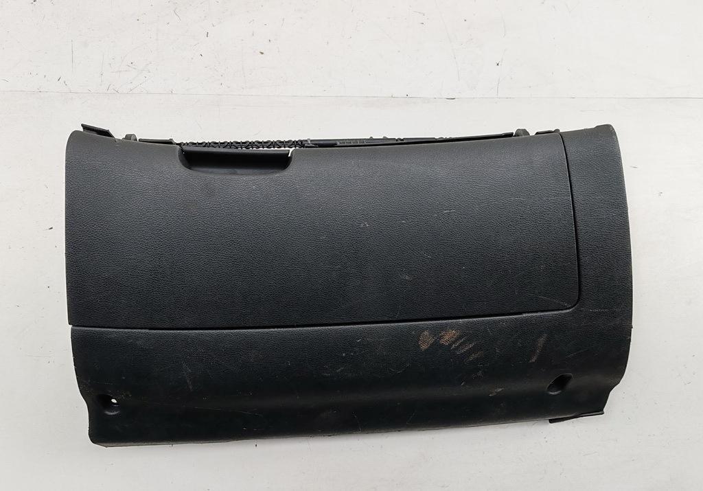 бардачок Skoda Octavia mk2 (A5 1Z) 2007, 1.6 л., бензин, МКПП, чёрный, универсал, 1Z1857103 - фото №1