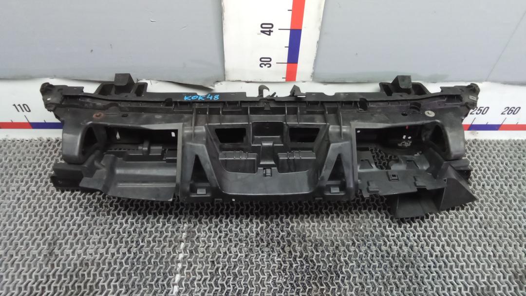 Передняя панель крепления облицовки (телевизор) Peugeot 5008 1 поколение 2010, 1.6 л., дизель, МКПП, минивэн - фото №1