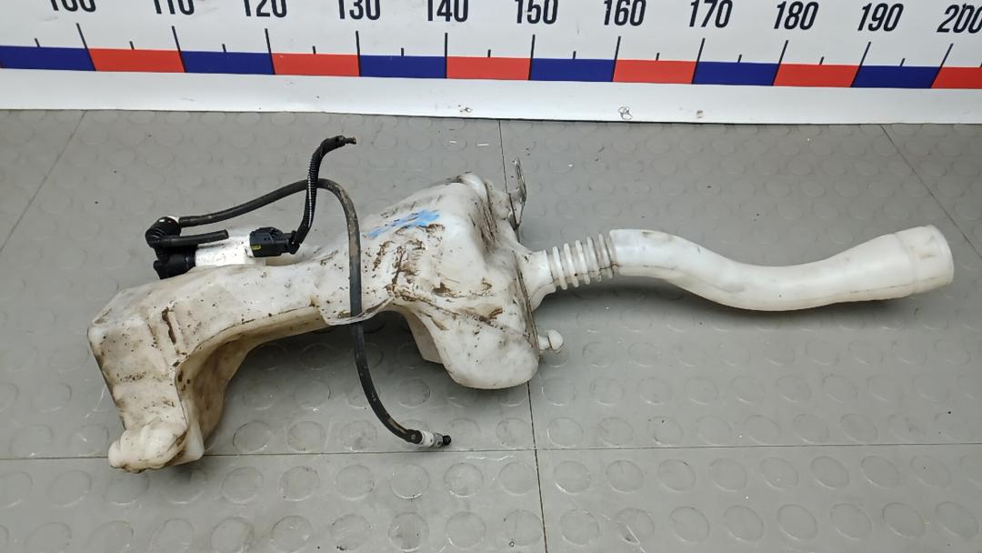 бачок омывателя Peugeot 5008 1 поколение 2010, 1.6 л., дизель, МКПП, минивэн - фото №1