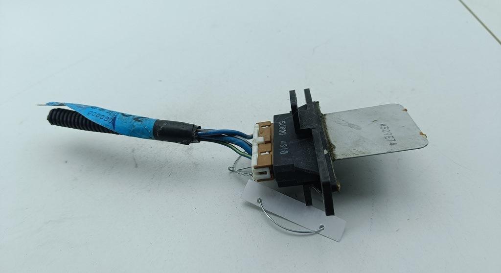 сопротивление печки Nissan Primera P11 2000, 2.0 л., бензин, МКПП, синий, универсал, HM638040B