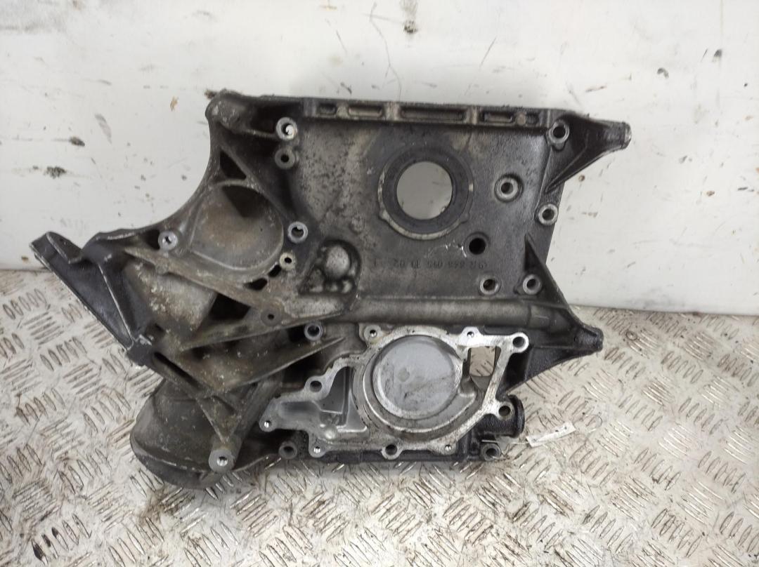 крышка двигателя передняя Mercedes-Benz Vito 2006, 2.2 л., дизель, МКПП, красный, микроавтобус, R6460151002