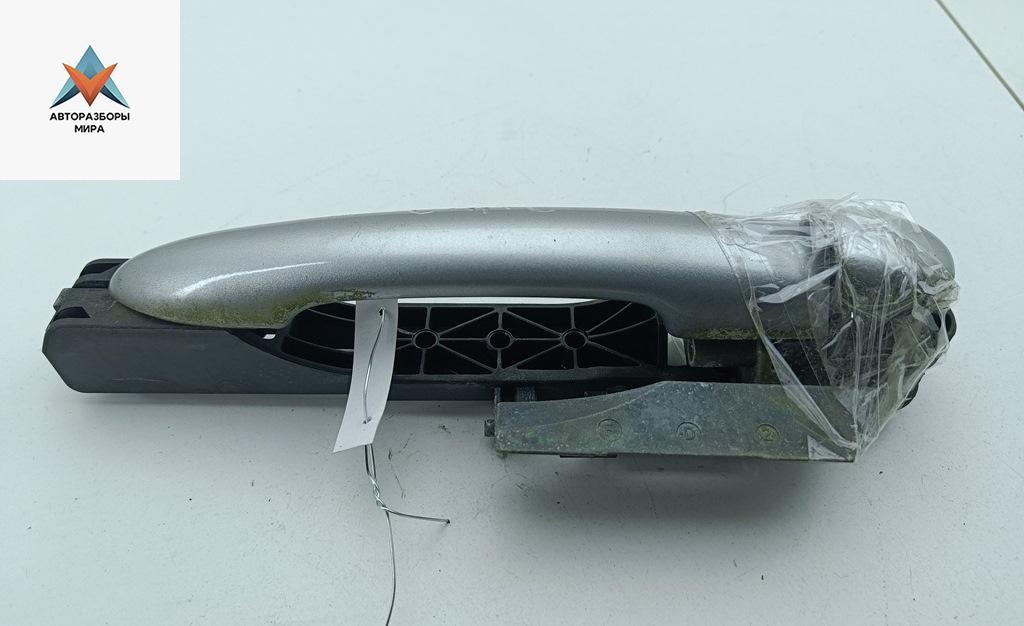 ручка наружная задняя правая Nissan Primera P12 2004, 2.0 л., бензин, МКПП, серый, универсал, 80610AV600 - фото №1