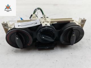 блок управления печки / климат-контроля Audi A4 B5 1997, 1.6 л., бензин, МКПП, серый, седан, 8L0819045A