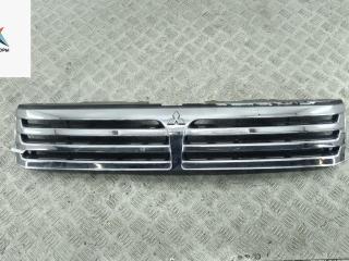 решетка радиатора Mitsubishi Space Wagon 3 поколение (Typ N50) 2001, серый, минивэн, MR275627