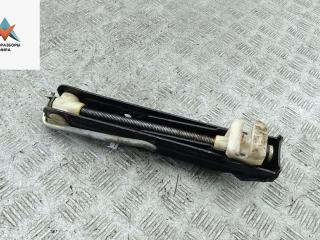 домкрат Opel Meriva 1 поколение (A) 2004, 1.6 л., бензин, МКПП, красный, минивэн, 90473038