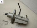 цилиндр тормозной главный Volvo S40 2 поколение 2004, 2.4 л., бензин, МКПП, серый, универсал - фото №2