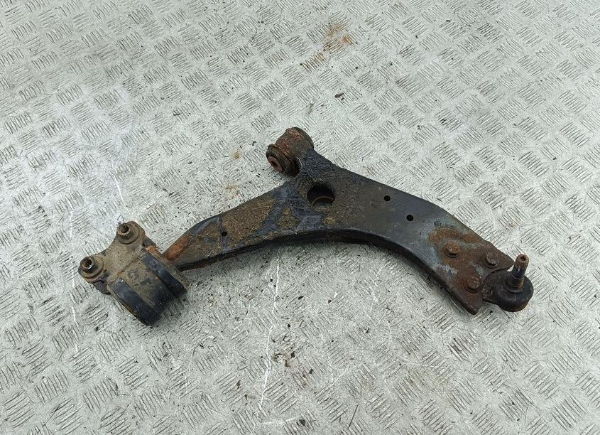 рычаг передний правый Volvo S40 / V50 2004, 2.4 л., бензин, МКПП, серый, универсал