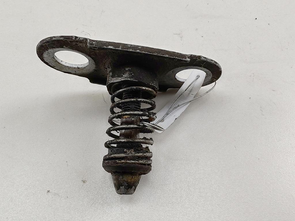 замок капота BMW 3 E46 2000, 1.9 л., бензин, МКПП, синий, седан, 8229807