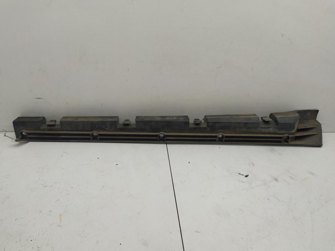 кронштейн (крепление) Mercedes-Benz M-Class ML W164 2006, 4.0 л., дизель, АКПП, чёрный, внедорожник 5 дв., 1646981427