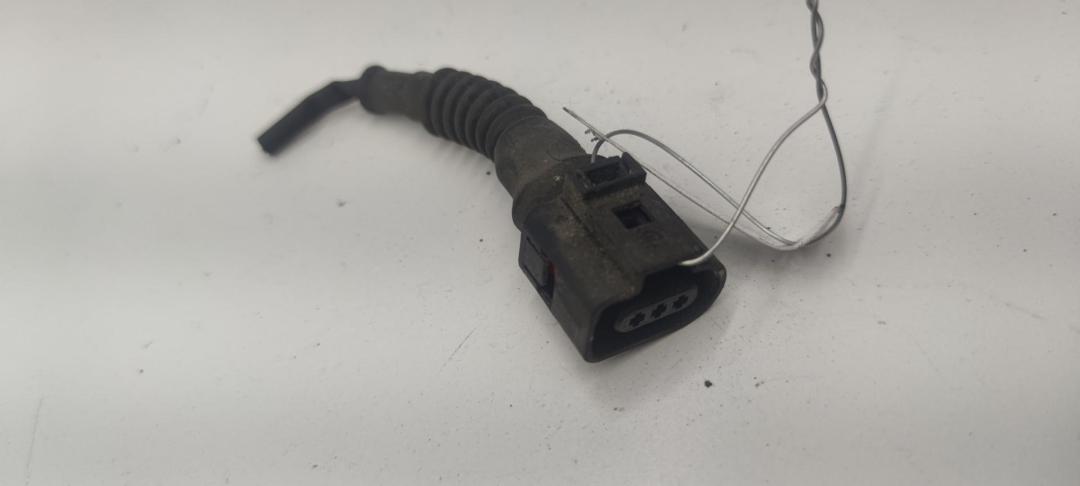 разъем (фишка) проводки Audi A6 C5 2003, 2.5 л., дизель, МКПП, синий, универсал, 1J0973703