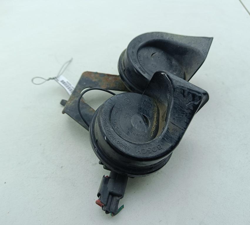 сигнал (клаксон) Chrysler Voyager 2006, 2.8 л., дизель, АКПП, чёрный, минивэн, 3881157