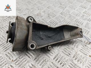 кронштейн КПП Audi A6 4B/C5 1997, 2.8 л., бензин, АКПП, синий, седан, 8D0399114T