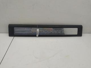 Накладка на порог внутренняя (салона) Mercedes-Benz M-Class ML W164 2006, 4.0 л., дизель, АКПП, чёрный, внедорожник 5 дв., 1646803435