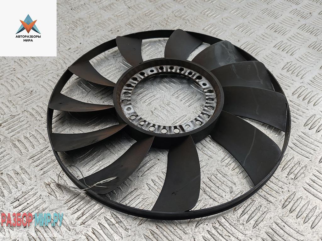 крыльчатка вентилятора (лопасти) Audi A4 B5 1995, 1.6 л., бензин, МКПП, зелёный, седан, 058121301B - фото №1