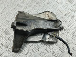 кронштейн двигателя Audi A4 B5 1995, 1.6 л., бензин, МКПП, зелёный, седан, 8D0199308F