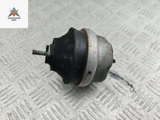 подушка крепления двигателя Audi A4 B5 1995, 1.6 л., бензин, МКПП, зелёный, седан, 8D0199379A