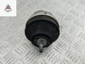 подушка крепления двигателя Audi A4 B5 1995, 1.6 л., бензин, МКПП, зелёный, седан, 8D0199379A - фото №2