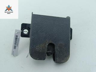 замок багажника Volkswagen Golf 4 поколение 2002, хетчбэк 5 дв., 1J6827505B