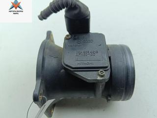 Расходомер (измеритель потока воздуха) Volkswagen Passat B5 1999, 1.6 л., бензин, МКПП, синий, универсал, 06A906461B