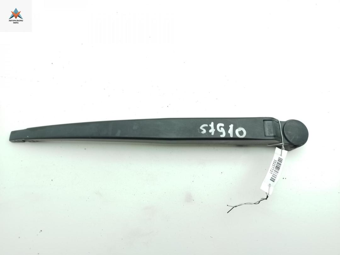 Щеткодержатель (поводок стеклоочистителя) задний BMW 5 серия E39 1998, 2.0 л., бензин, МКПП, синий, универсал, 8221453 - фото №1