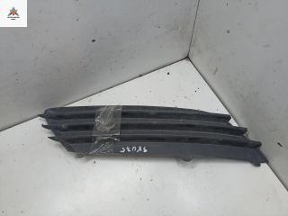 заглушка (решетка) в бампер Opel Astra H/Family [рестайлинг] 2005, 1.6 л., бензин, МКПП, серый, хетчбэк 5 дв., 13117251