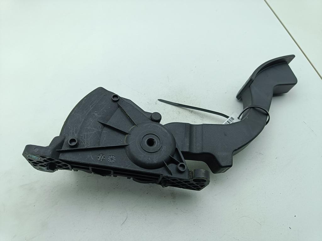 педаль Ford Focus II 2009, 1.6 л., дизель, МКПП, чёрный, универсал, 4M519F836AK