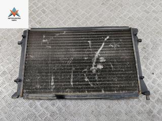 радиатор охлаждения Volkswagen Caddy 3 поколение 2005, 2.0 л., дизель, МКПП, белый, фургон, 1K0121251P