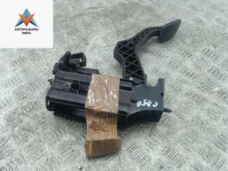 педаль сцепления Volkswagen Golf 4 поколение 2002, 1.4 л., бензин, МКПП, чёрный, хетчбэк 5 дв.