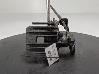 суппорт задний левый Volkswagen Passat B5 1999, цвет