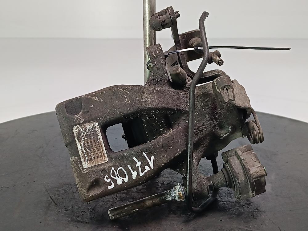 суппорт задний левый Citroen C4 Picasso 1 поколение 2008, цвет - фото №1