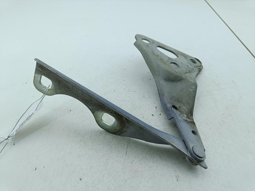 петля капота правая Opel Zafira A 2002, серый, минивэн, 90579422