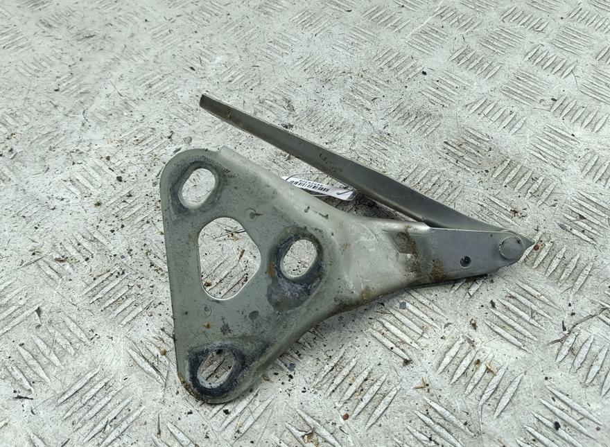 петля капота левая Opel Zafira A 2003, серый, минивэн, 90579421 - фото №1
