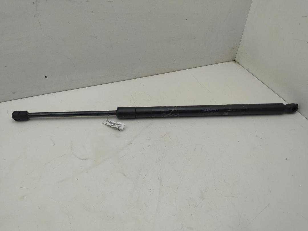 амортизатор крышки багажника (3-5 двери) Mercedes-Benz M-Class ML W164 2006, 4.0 л., дизель, АКПП, чёрный, внедорожник 5 дв.