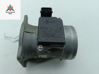 Расходомер (измеритель потока воздуха) Audi A4 B5 1995, 1.6 л., бензин, МКПП, зелёный, седан, 037906461B