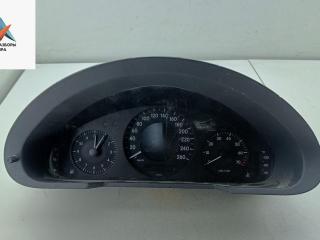 приборная панель Mercedes-Benz E-Класс W211/S211 2005, 1.8 л., бензин, МКПП, зелёный, универсал, 2115406947