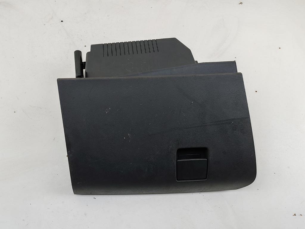 бардачок Opel Astra H 2006, 1.4 л., бензин, МКПП, серый, хетчбэк 5 дв., 013191525