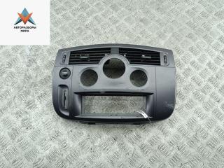 дефлектор обдува салона Renault Scenic 2 поколение 2005, 2.0 л., бензин, АКПП, чёрный, минивэн, 8200140713