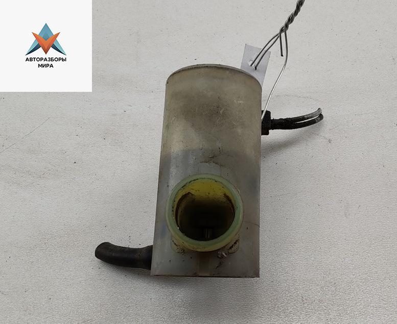 насос (моторчик) омывателя стекла Honda CR-V 2 поколение 2001, чёрный, внедорожник 5 дв. - фото №1