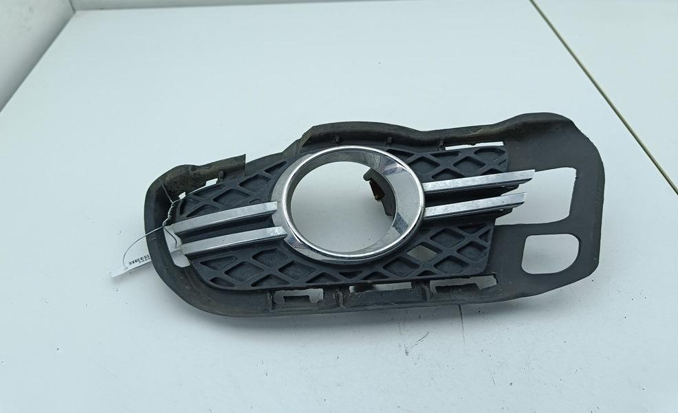 рамка фары противотуманной левой Mercedes-Benz C W204 2010, 1.8 л., бензин, МКПП, серый, универсал, 2048852223
