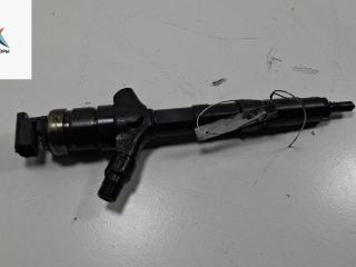 форсунка Toyota Avensis 2 поколение (T250) 2004, 2.0 л., дизель, МКПП, серый, универсал, 236700G010