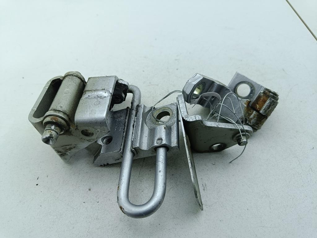 петля двери Volkswagen Touran 2004, серый, минивэн
