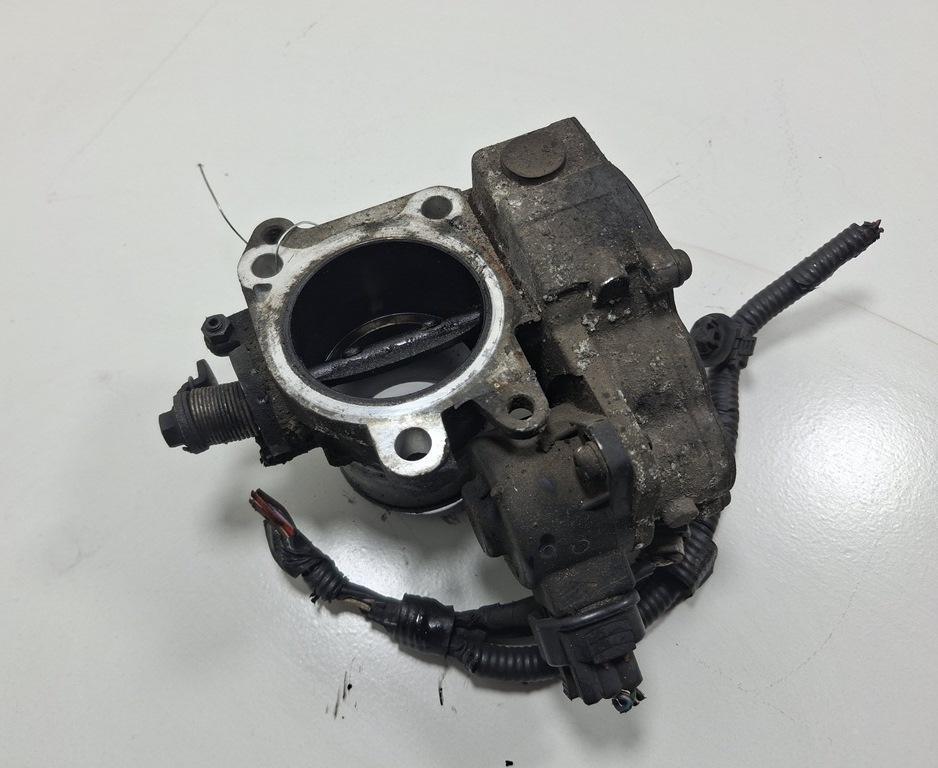 заслонка дроссельная Toyota Avensis 2004, 2.0 л., дизель, МКПП, серый, универсал, 270204K0
