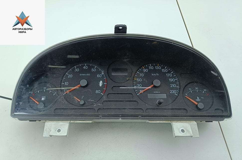 приборная панель Lancia Zeta 1 поколение 2001, 2.0 л., бензин, АКПП, серый, минивэн, 1484454080 - фото №1