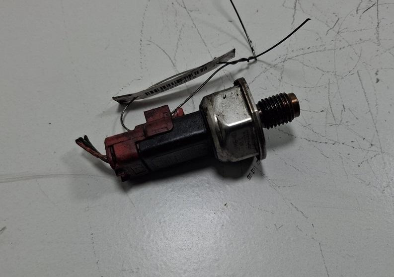 датчик давления топлива Peugeot 407 2006, 2.0 л., дизель, АКПП, серый, универсал, 0614229335