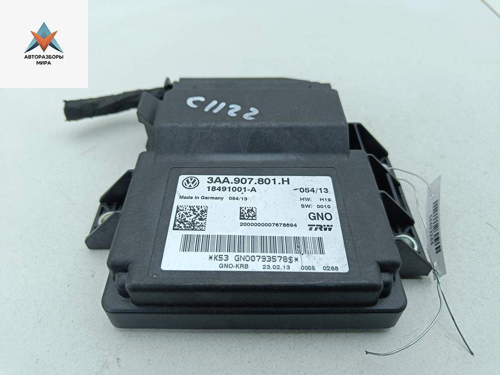 блок управления парктрониками Volkswagen Passat B7 2013, 2.0 л., дизель, МКПП, чёрный, универсал, 3AA907801H - фото №1