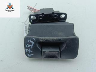 кнопка ручного тормоза (ручника) Renault Laguna 2 поколение [рестайлинг] 2007, 1.9 л., дизель, МКПП, серый, универсал, 8200550555