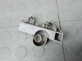 Крепление бампера заднего Toyota Auris 2 поколение 2014, 1.8 л., бензин, АКПП, универсал, 5256302240