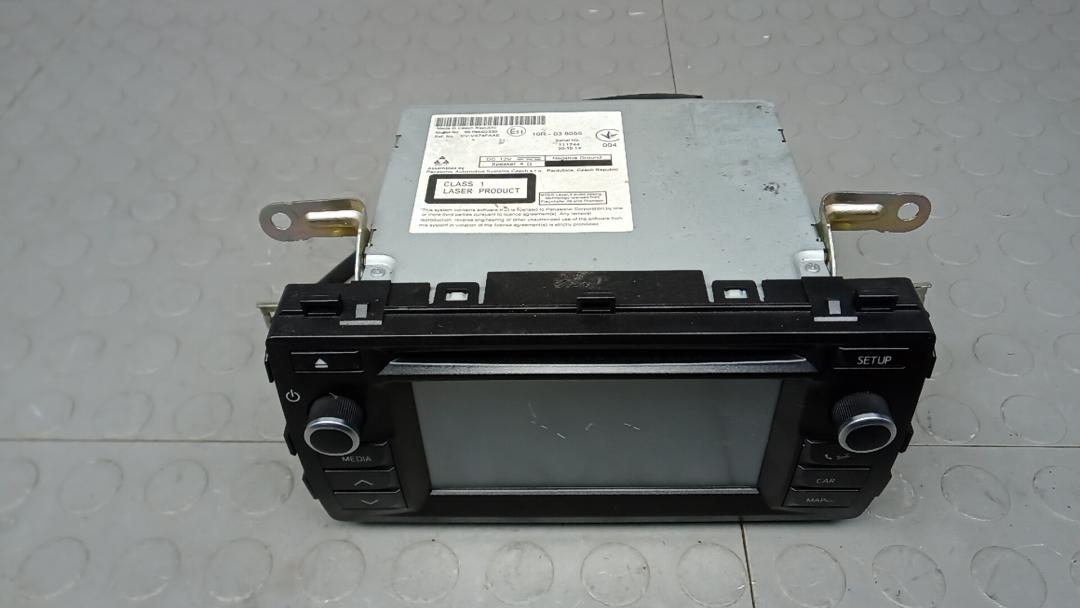 магнитола Toyota Auris 2 поколение 2014, 1.8 л., бензин, АКПП, универсал, 8614002330 - фото №1