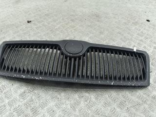 решетка радиатора Skoda Octavia mk2 (A5 1Z) 2008, серый, хетчбэк 5 дв.